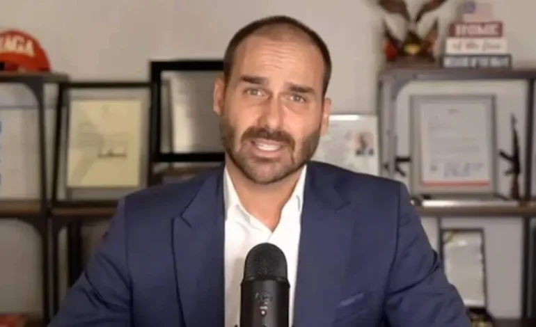Eduardo Bolsonaro acumula faltas e pressão por perda de mandato cresce