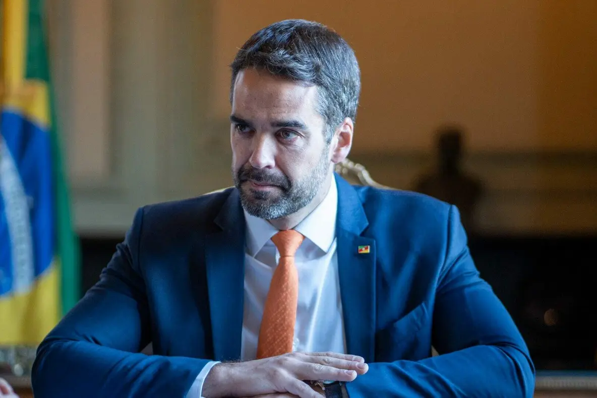 Eduardo Leite defende diálogo entre direita e centro político após prisão de Bolsonaro