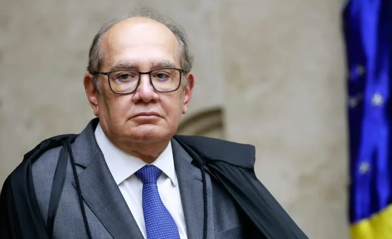 Gilmar Mendes suspende parte de liminar sobre impeachment de ministros do STF