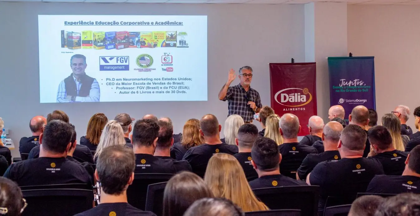 Convenção Comercial da Dália reúne 150 representantes em Encantado e destaca melhores vendedores de 2025