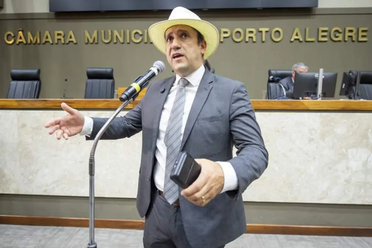 Moisés Barboza assume presidência da Câmara de Porto Alegre em 2026