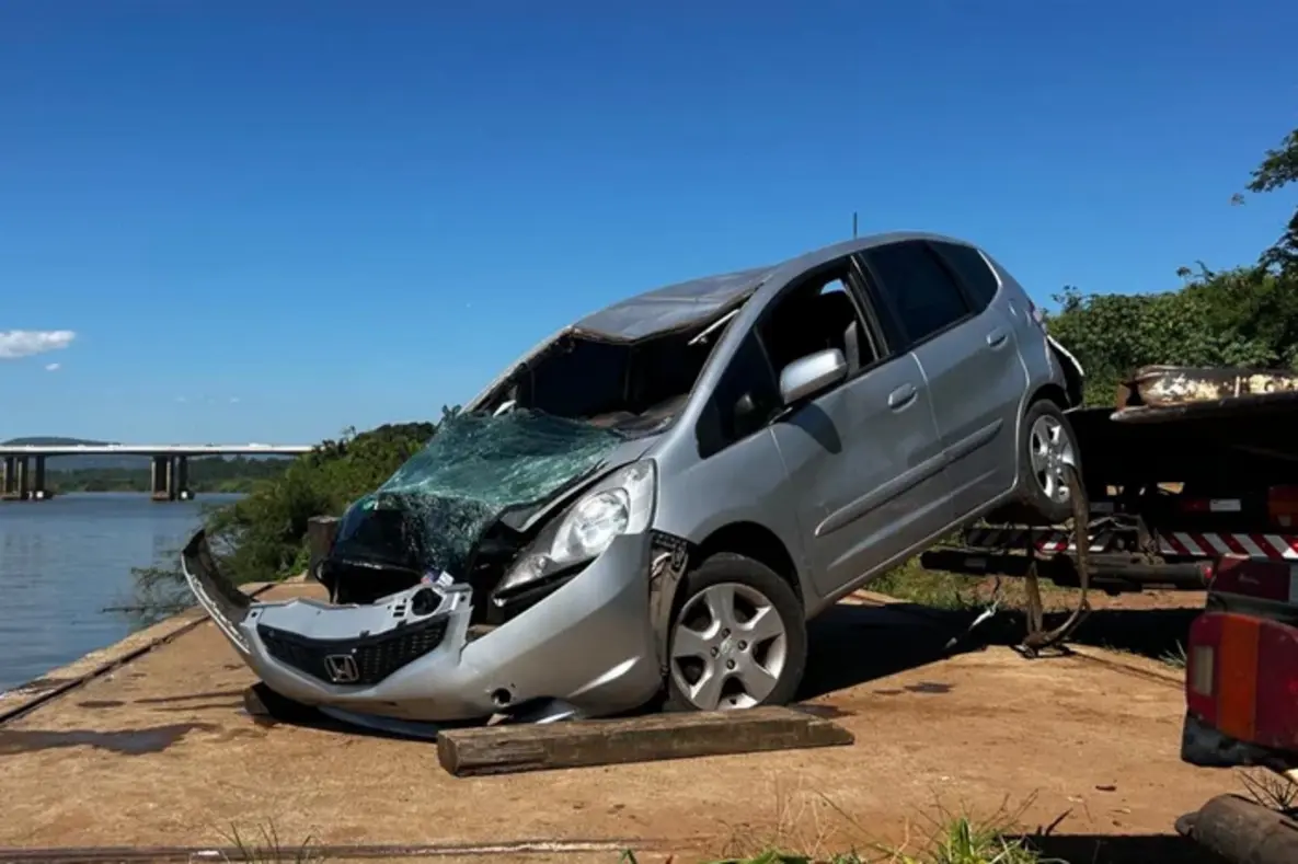 Idosa morre em carro que caiu no Rio Taquari; caso é feminicídio