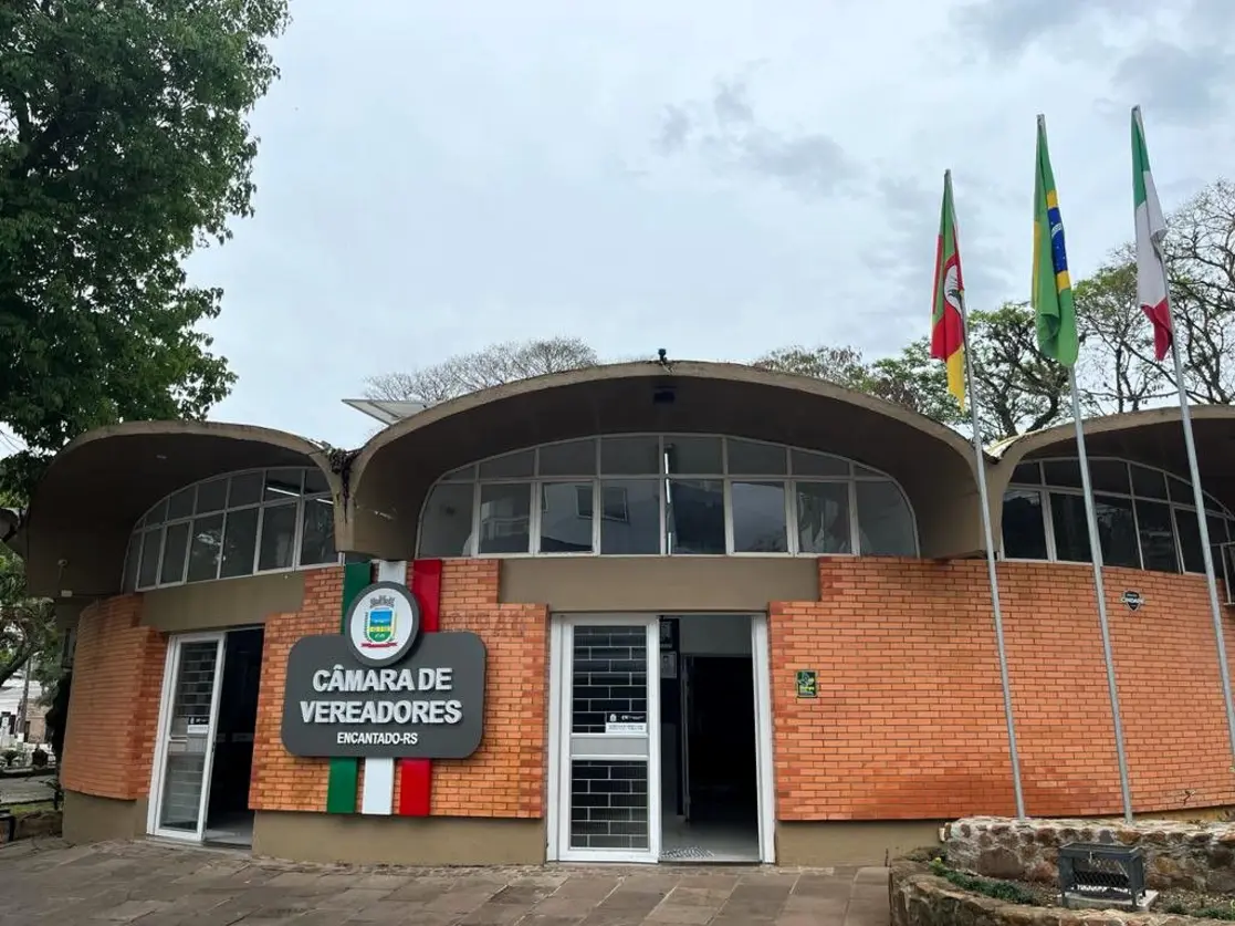 Câmara de Encantado inicia o ano com mudanças e movimenta o cenário político