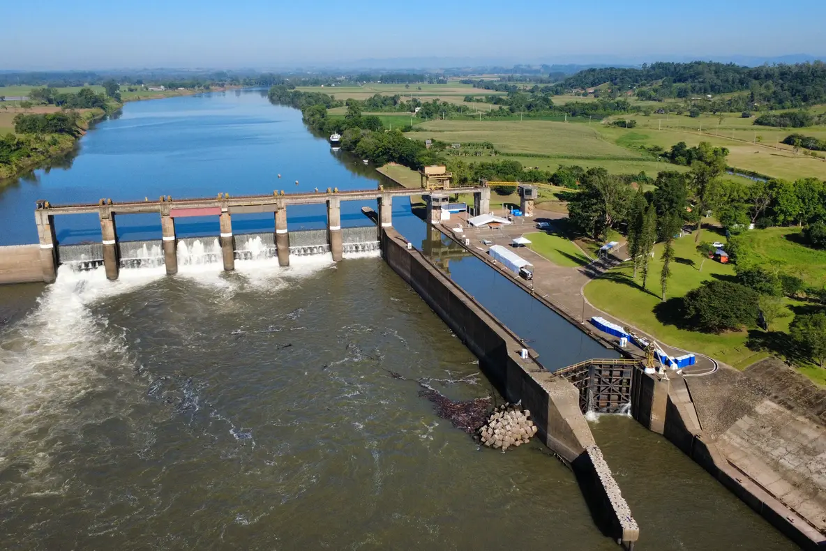 Natal nas Águas: Bruno & Marrone em Bom Retiro do Sul