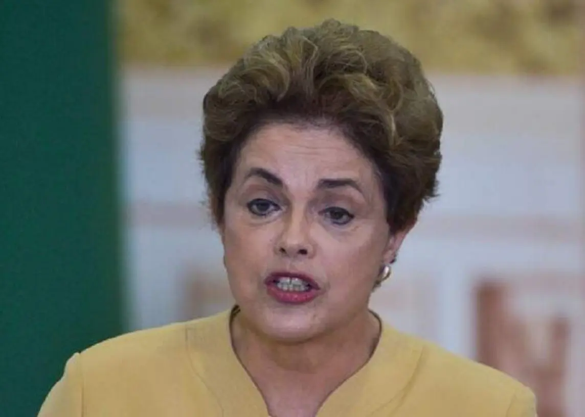 Governo Federal terá que pagar indenização e reparação mensal a Dilma Rousseff
