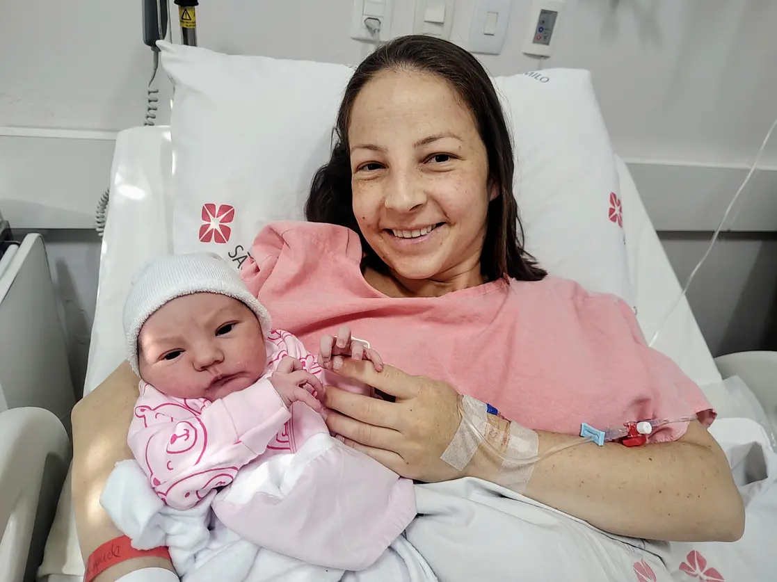 Cecília Cima é o primeiro bebê de 2026 na maternidade do HBST de Encantado