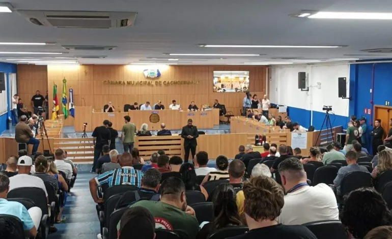 Câmara de Cachoeirinha cassa mandatos de prefeito e vice