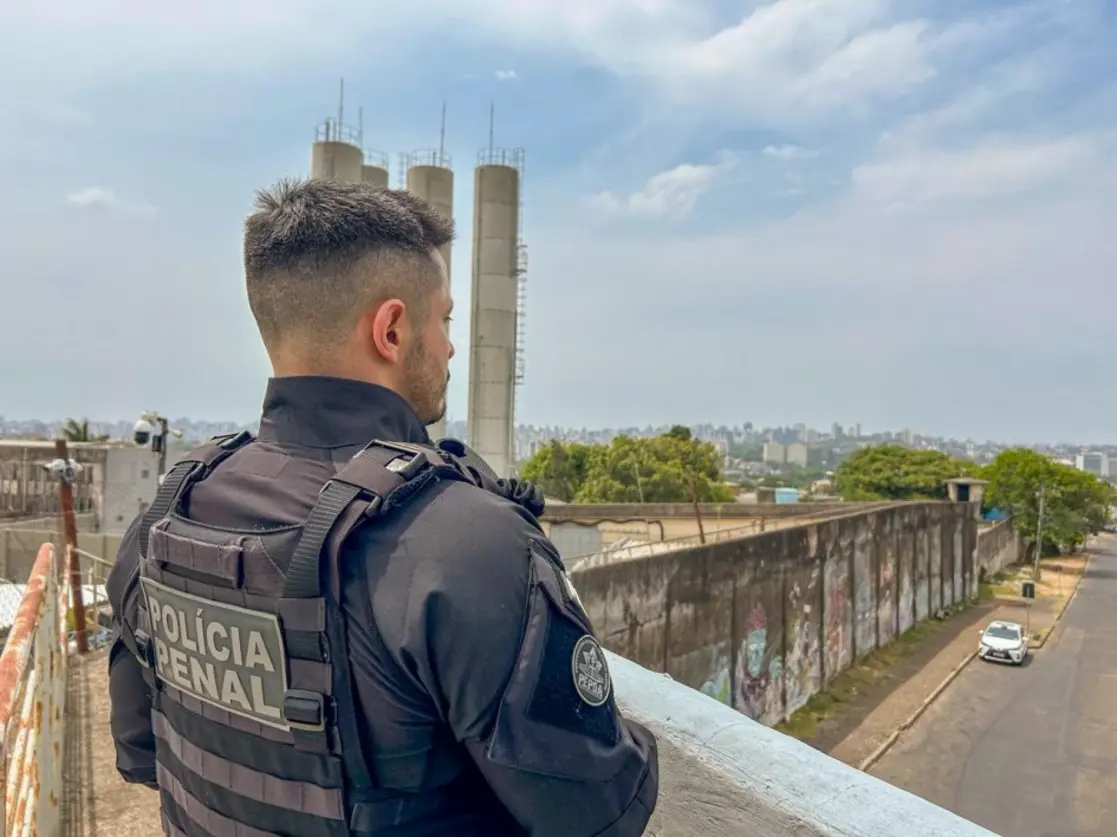 Polícia Penal gaúcha impede entrada de quase 2,9 mil celulares em presídios em 2025