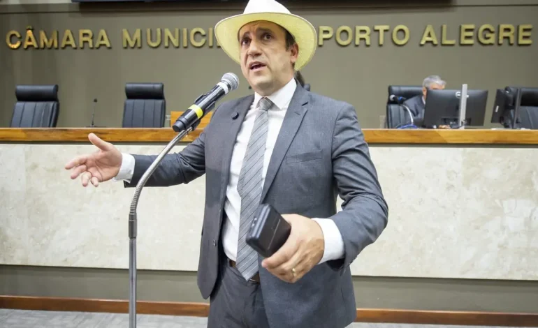 Moisés Barboza assume presidência da Câmara de Porto Alegre