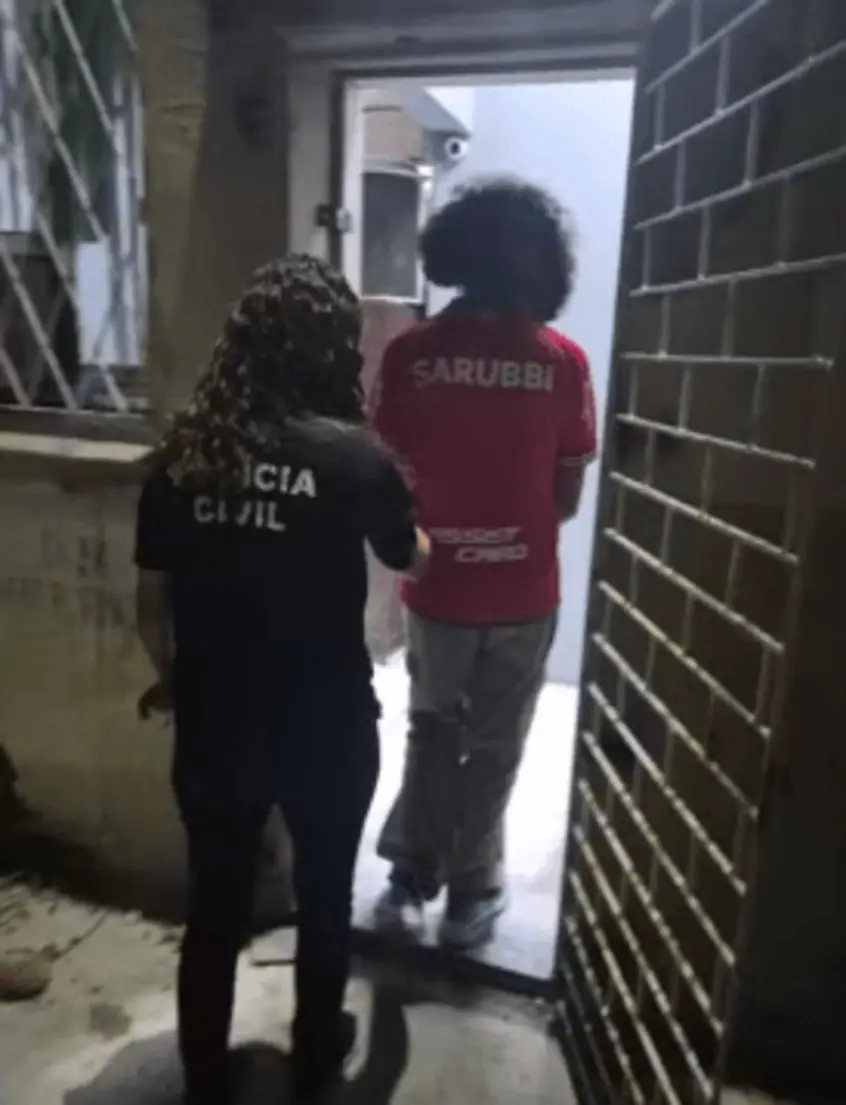 Fotógrafo é Preso em Porto Alegre por Vender Fotos Íntimas de Mulheres