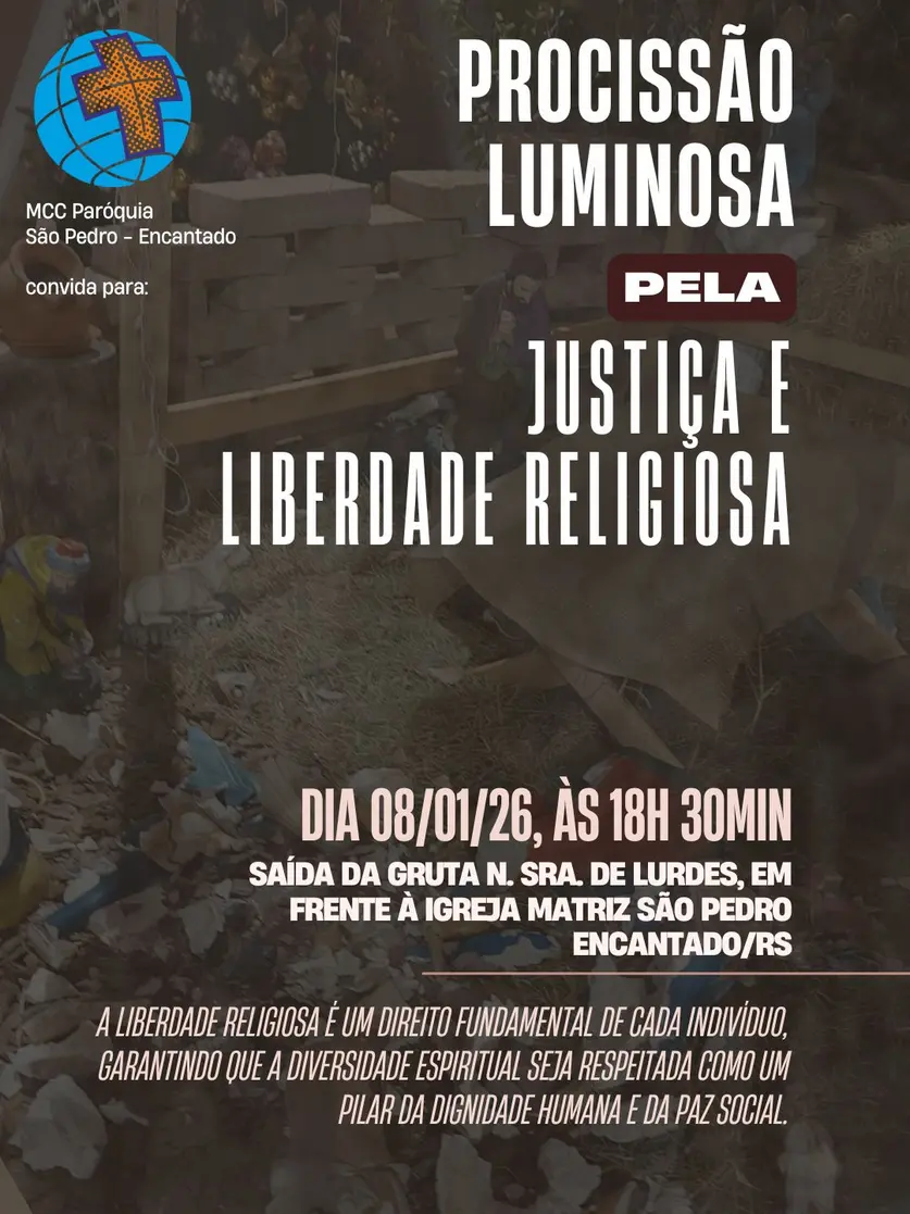 Encantado realiza procissão luminosa em defesa da fé contra vandalismo