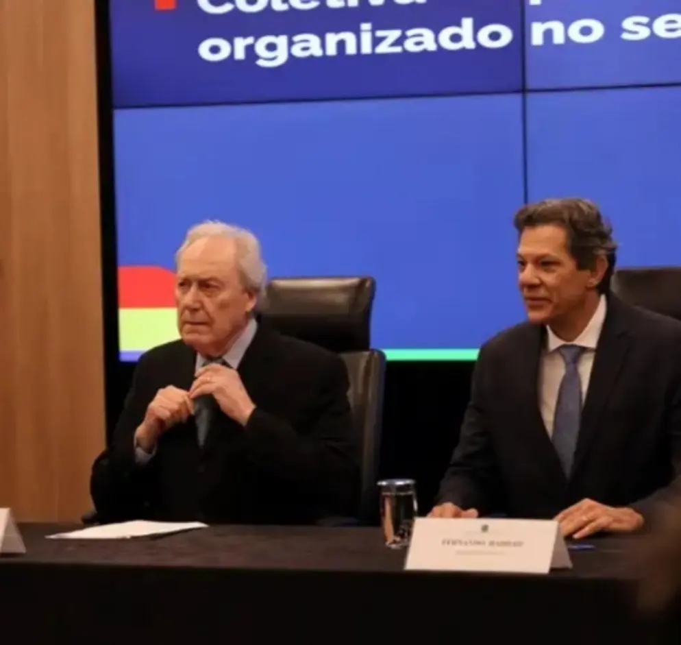 Ministros Haddad e Lewandowski pedem para deixar o governo Lula