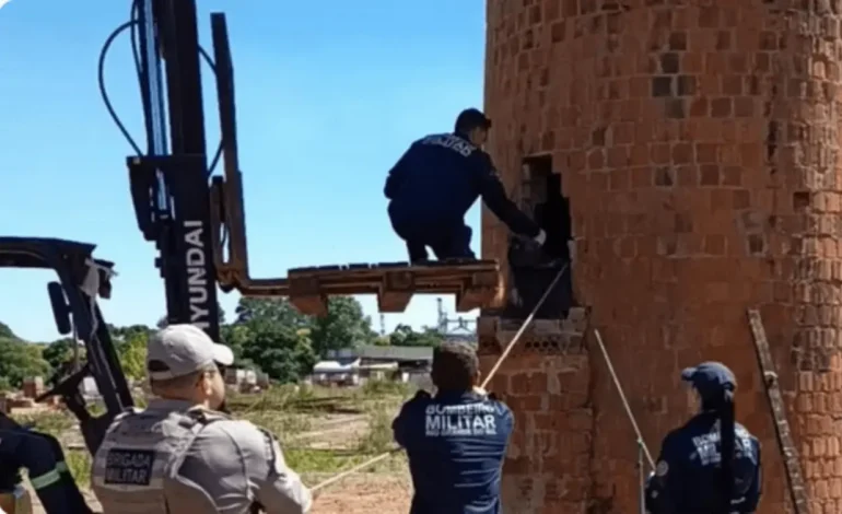 Homem em situação de rua é resgatado após dois dias preso em chaminé de olaria