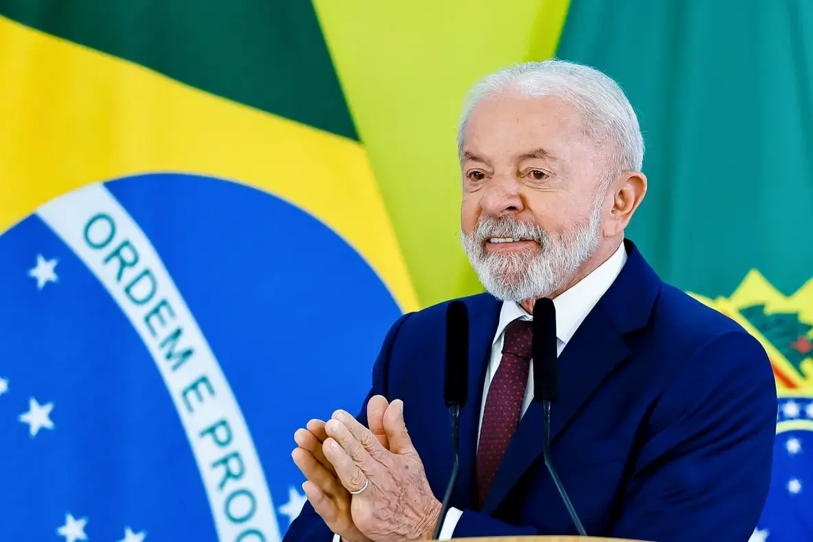 Lula sanciona política de incentivo a professores no ensino básico