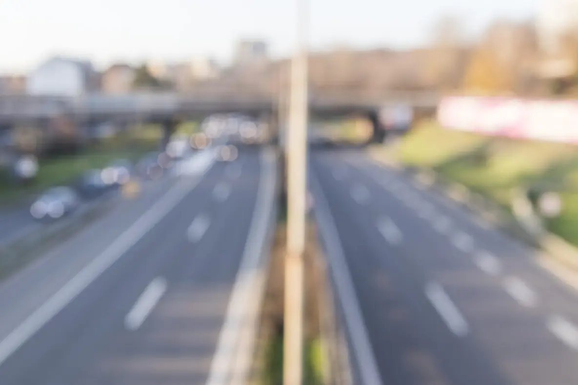 Radares com Inteligência Artificial Flagram Motoristas Sem Cinto e Usando Celular