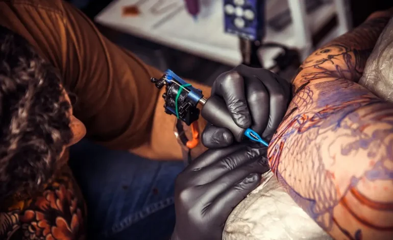 Anvisa proíbe pomada Inkdraw Aftercare para cicatrização de tatuagens em todo o Brasil