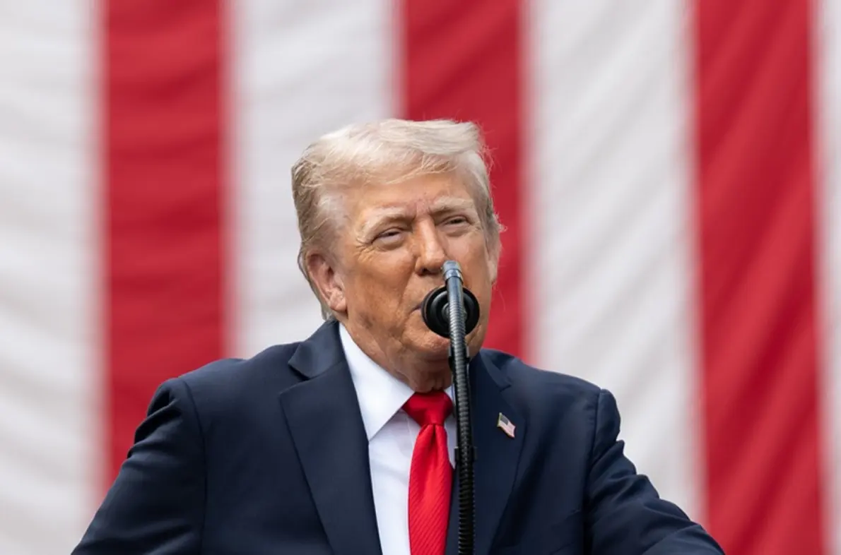 Trump afirma que Irã busca liberdade e EUA estão prontos para ajudar