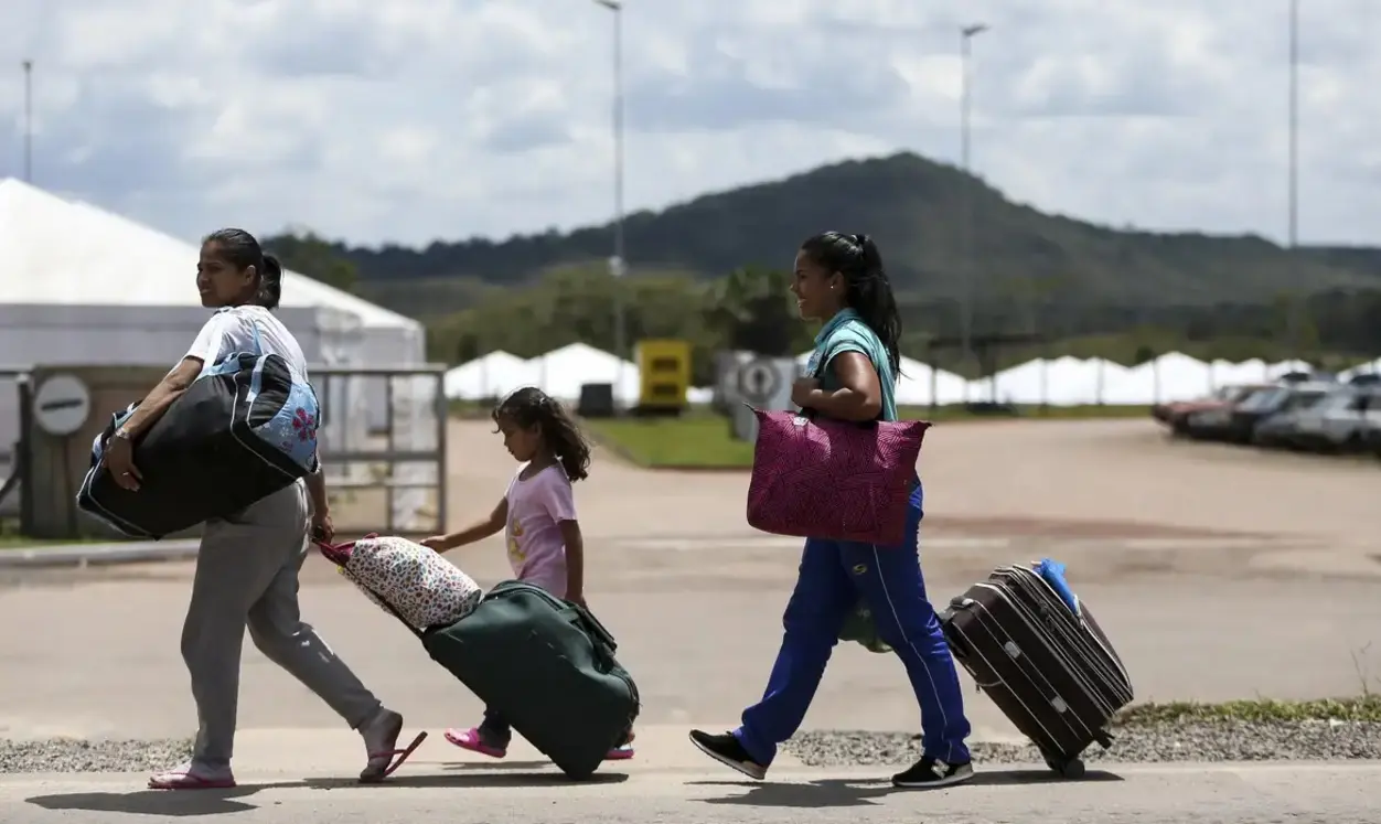 Brasil concede status de refugiado a 164 mil pessoas com destaque para venezuelanos
