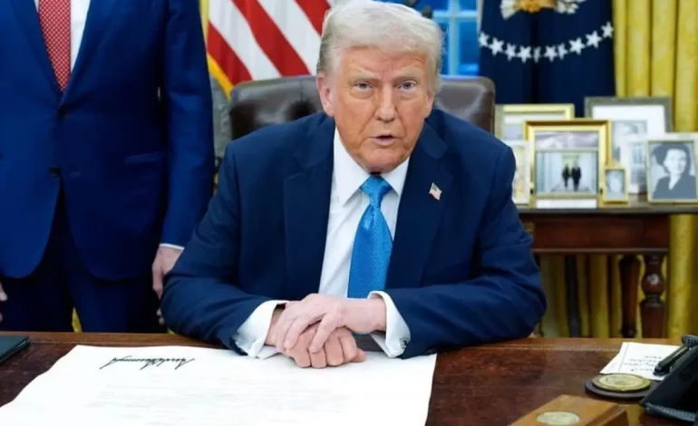 Trump corta verbas e petróleo para Cuba e exige acordo “antes que seja tarde demais”