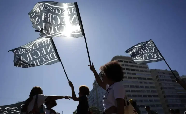 Brasil registra recorde histórico de processos criminais por racismo em 2025