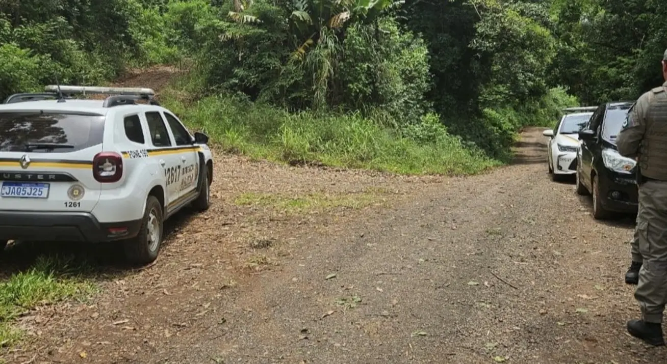 Jovem é achado morto em mata em Roca Sales; polícia investiga execução ligada ao tráfico