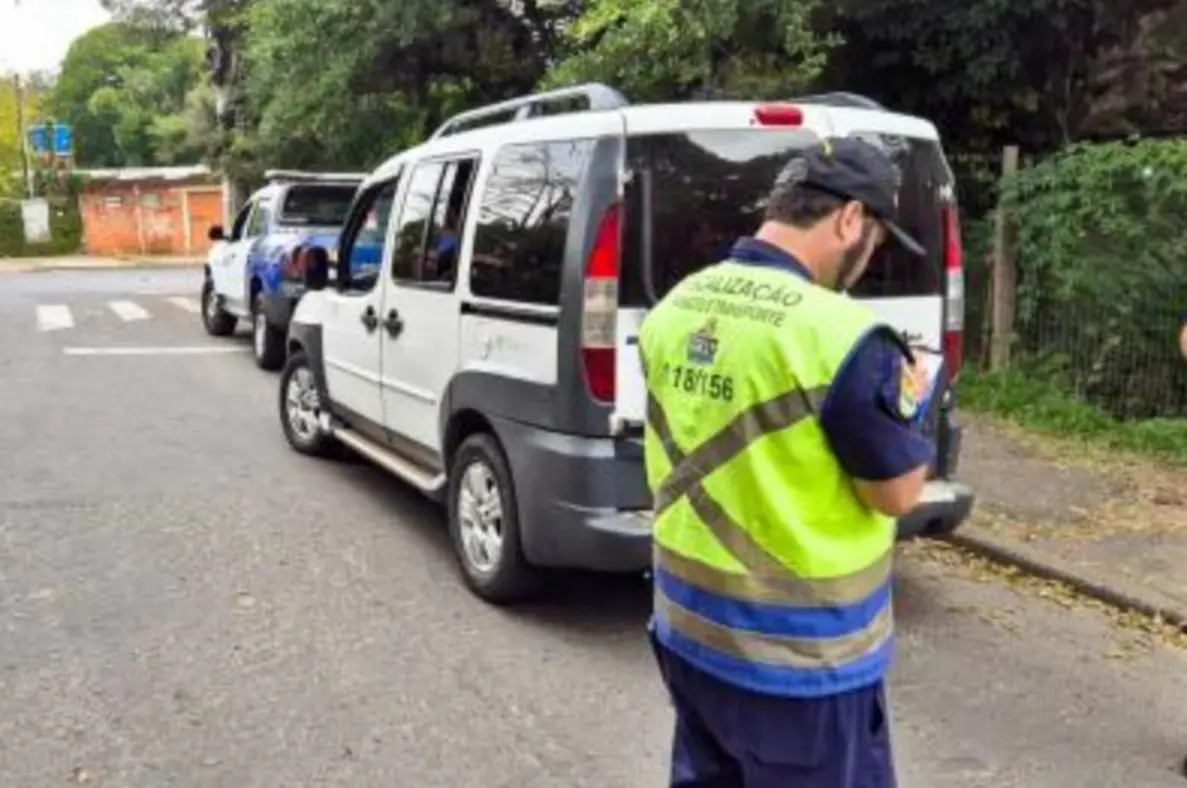 Operação Radar fiscaliza 23 mil veículos e flagra motoristas acima de 100 km/h em Porto Alegre