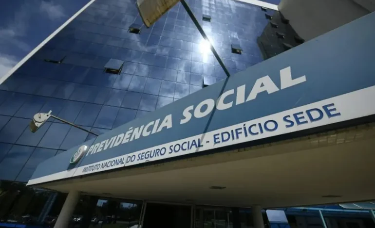 INSS anuncia reajuste de 3,9% para benefícios acima do salário mínimo em 2025