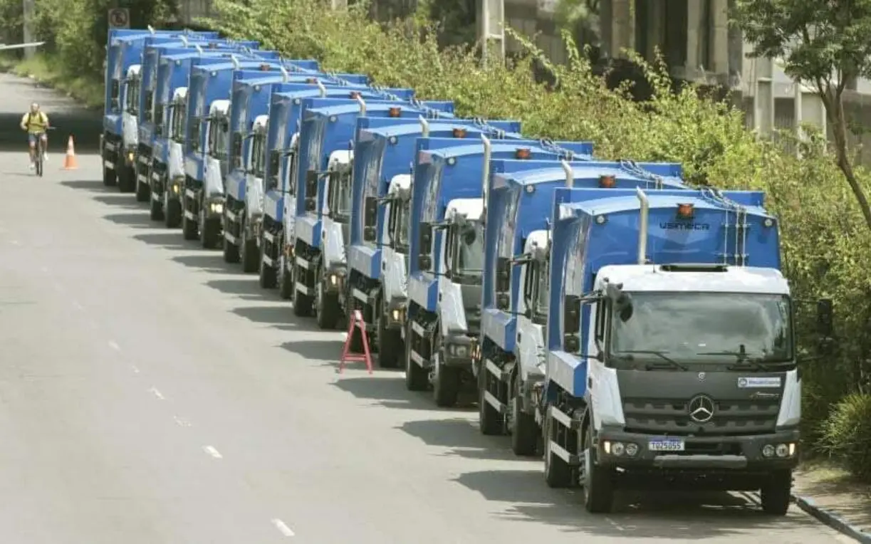 Canoas renova frota de coleta de lixo com 12 caminhões modernos
