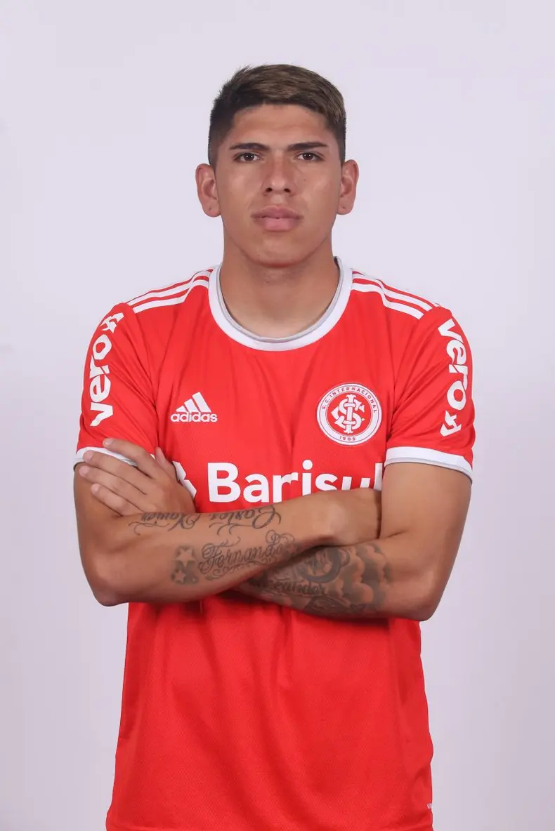 Justiça bloqueia contas do Inter por dívida na contratação de Palácios
