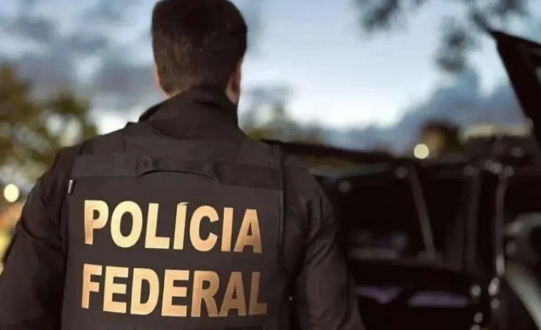 Delegados da Polícia Federal divulgaram nota oficial criticando decisões do Supremo Tribunal Federal (STF), expressando ‘legítima perplexidade institucional’ após manifestação sobre deliberação do ministro Dias Toffoli.