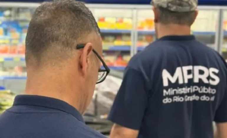 MP apreende mais de três toneladas de alimentos impróprios em Arroio do Sal