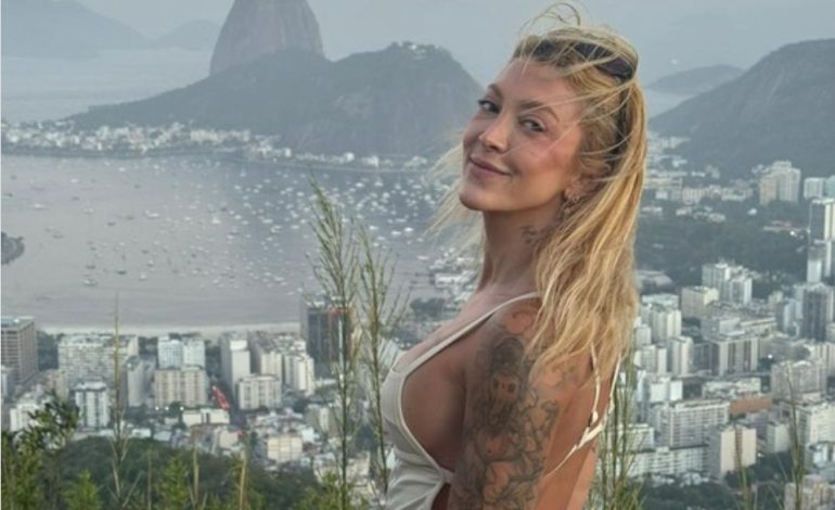 Mulher de 33 anos opta por mastectomia preventiva após descobrir mutação genética de alto risco