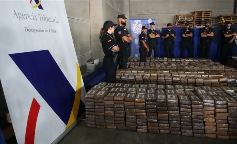 Polícia espanhola apreende quase 10 toneladas de cocaína em navio que partiu do Brasil