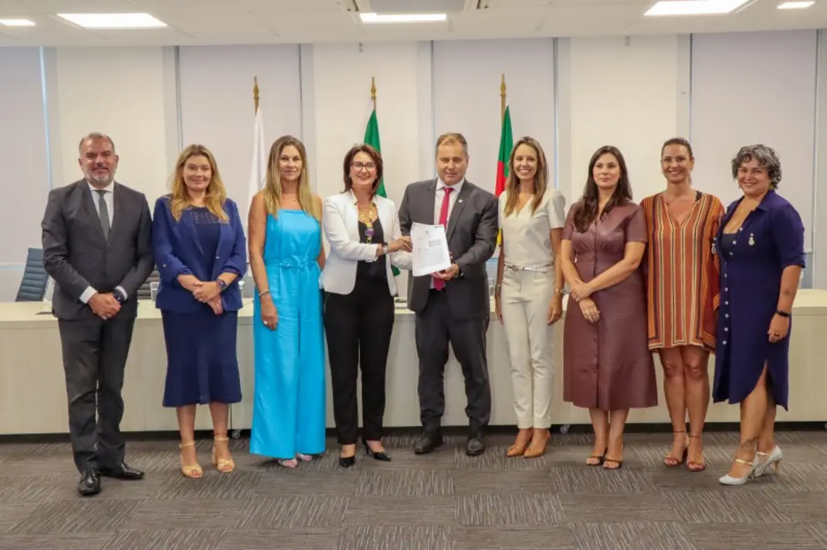 Defensoria Pública do RS e Estado firmam cooperação para amparo a órfãos de feminicídio