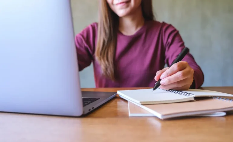 Sesc oferece Ensino Médio a distância com qualificação profissional gratuita