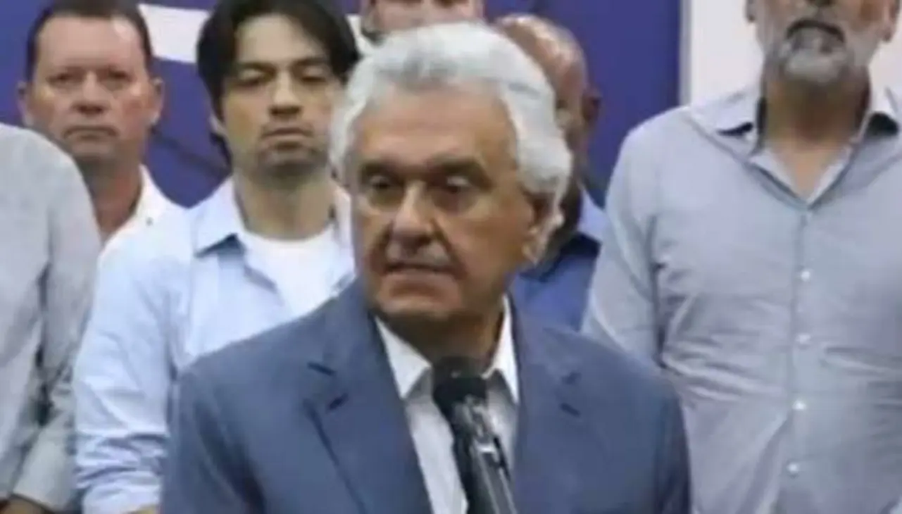 Caiado questiona experiência de Flávio Bolsonaro para Presidência