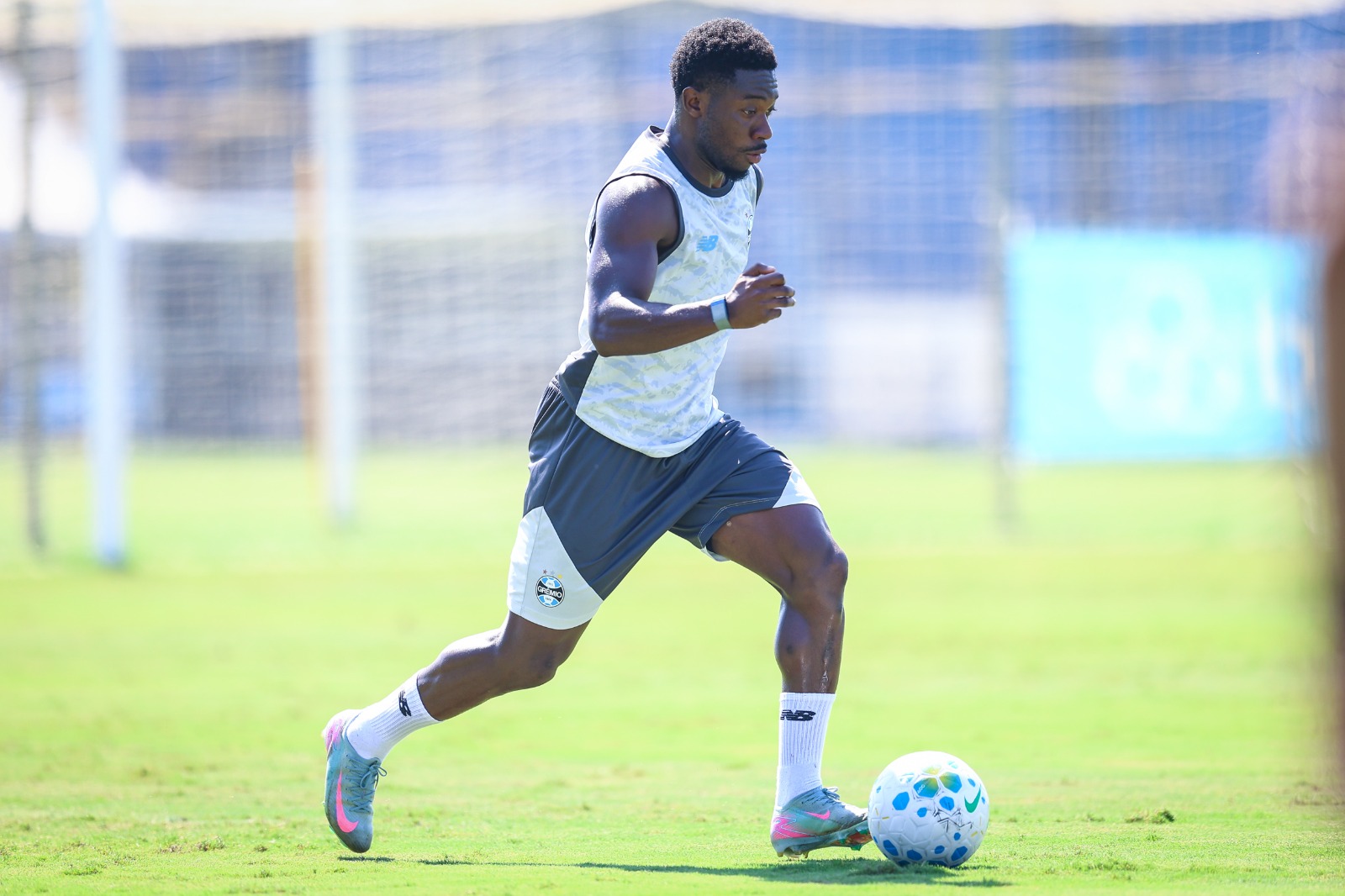 Grêmio enfrenta dificuldades para renovar com dois titulares