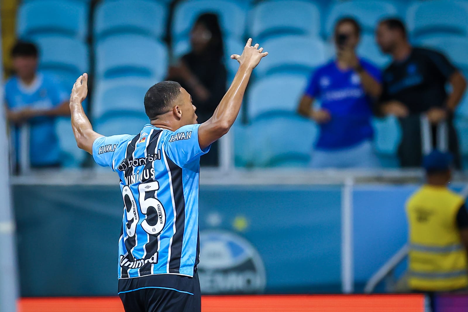 Grêmio recebe o Vitória nesta quinta-feira pela 7ª rodada do Brasileirão