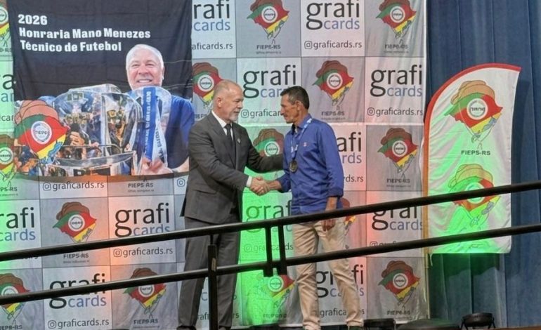 Atleta de Muçum recebe Honraria Mano Menezes em reconhecimento no atletismo