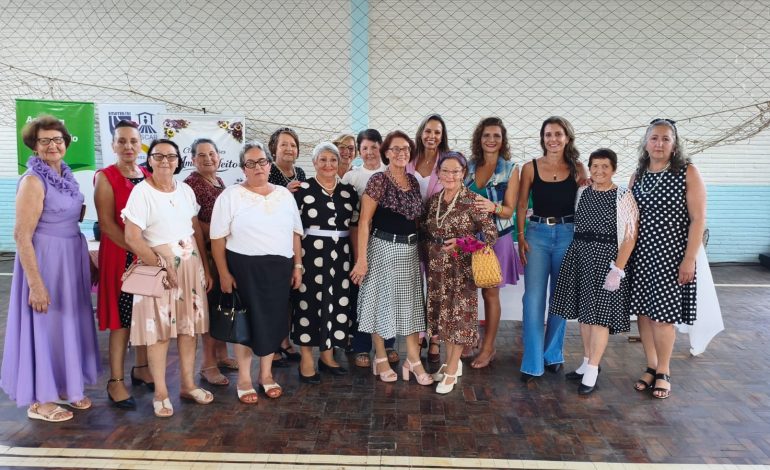 Encontro de Mulheres integra clube de mães e elege mãe do ano