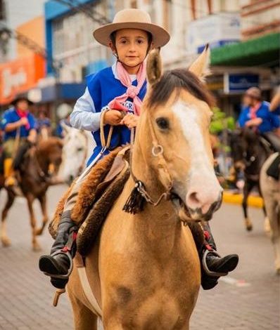 Acidente com cavalo causa morte de criança de 8 anos e gera comoção no interior do RS