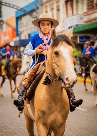 Acidente com cavalo causa morte de criança de 8 anos e gera comoção no interior do RS