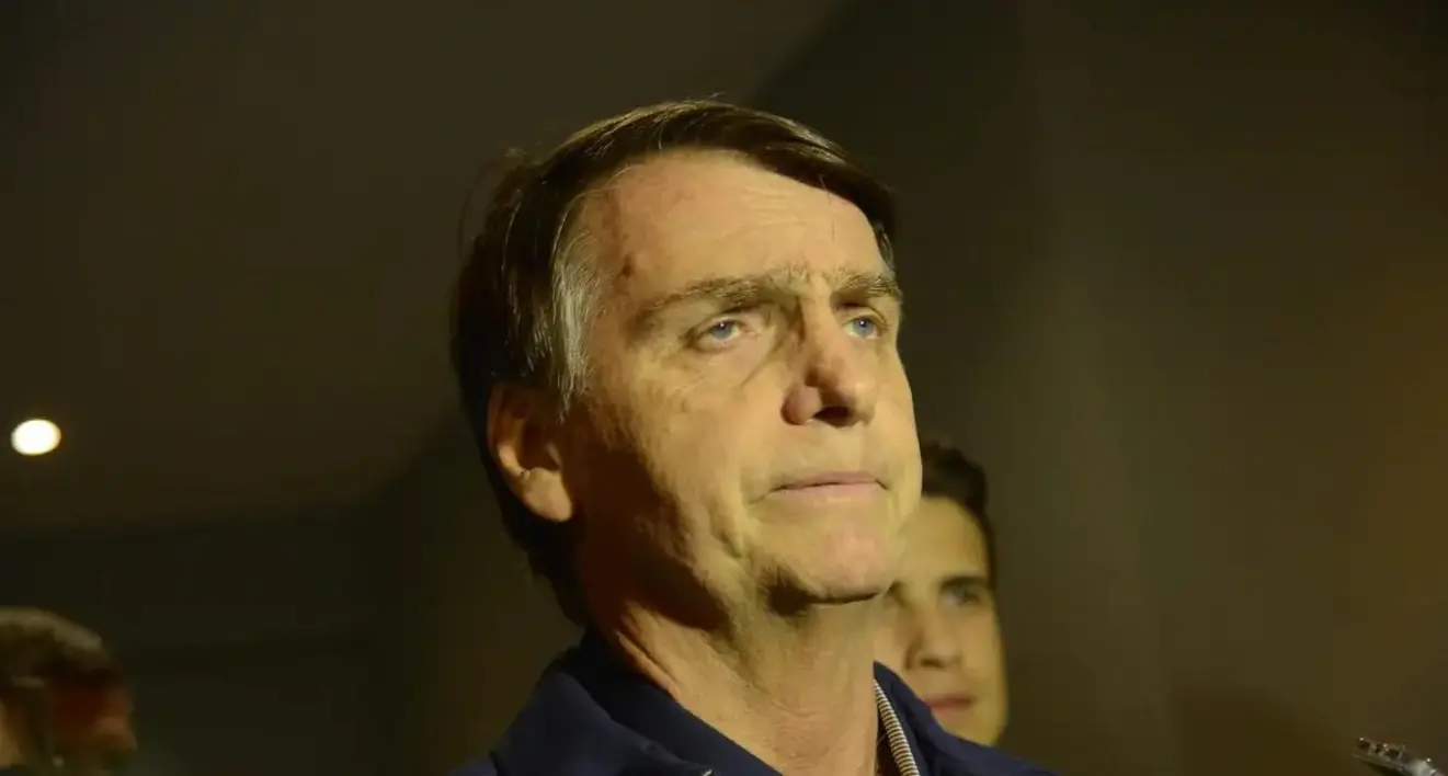 Procurador-geral se manifesta a favor de prisão domiciliar para Bolsonaro