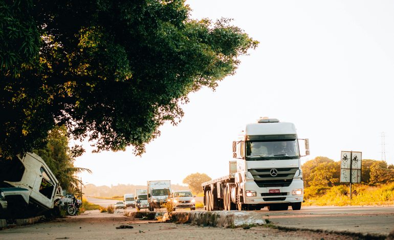 Caminhoneiros mantêm estado de greve e aguardam nova rodada de negociação