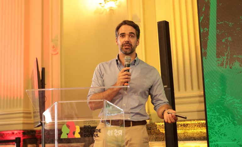 Manifesto pede candidatura de Eduardo Leite à Presidência