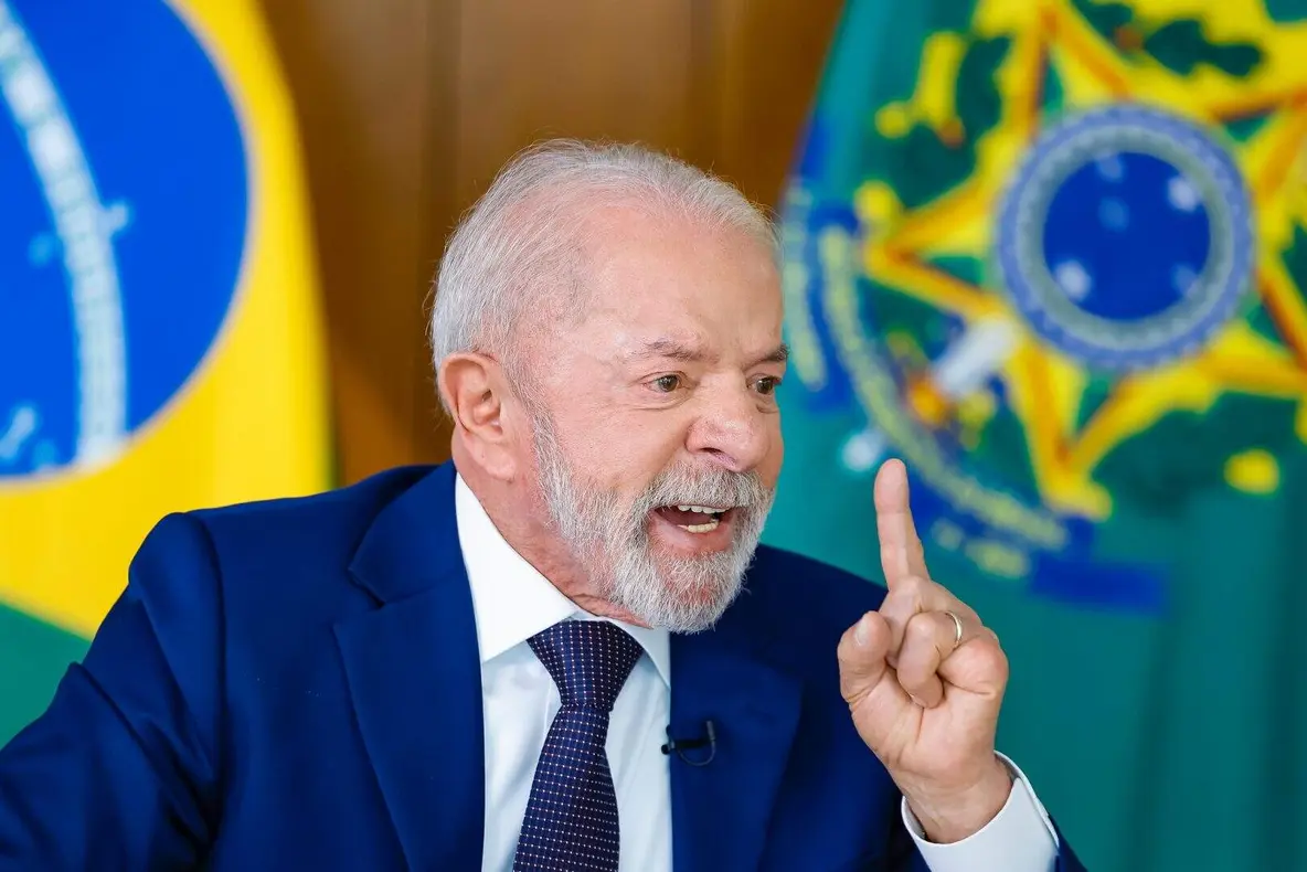 Lula acusa Flávio Bolsonaro e Caiado de vender ‘ouro nacional’ aos EUA