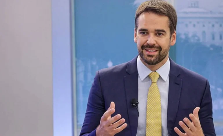 Leite sanciona reajuste de 5,4% no piso do magistério estadual