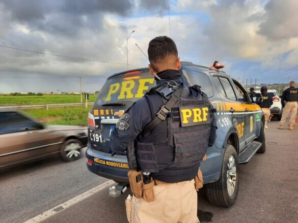 Foragido por tentativa de feminicídio é preso na BR-386