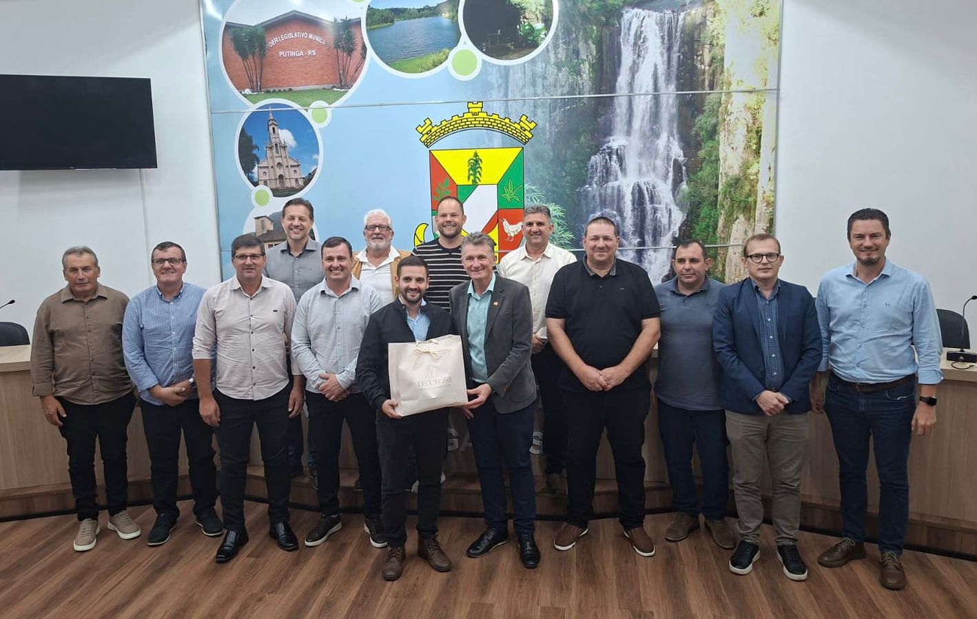 AMAT realiza assembleia em Putinga durante programação de aniversário do município