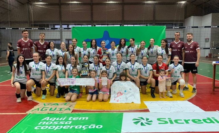 Águia conquista títulos e se destaca em fim de semana de vôlei em Encantado